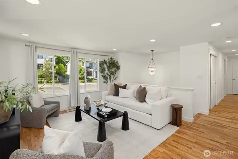 413 9th Avenue Kirkland WA 98033