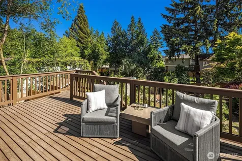 413 9th Avenue Kirkland WA 98033