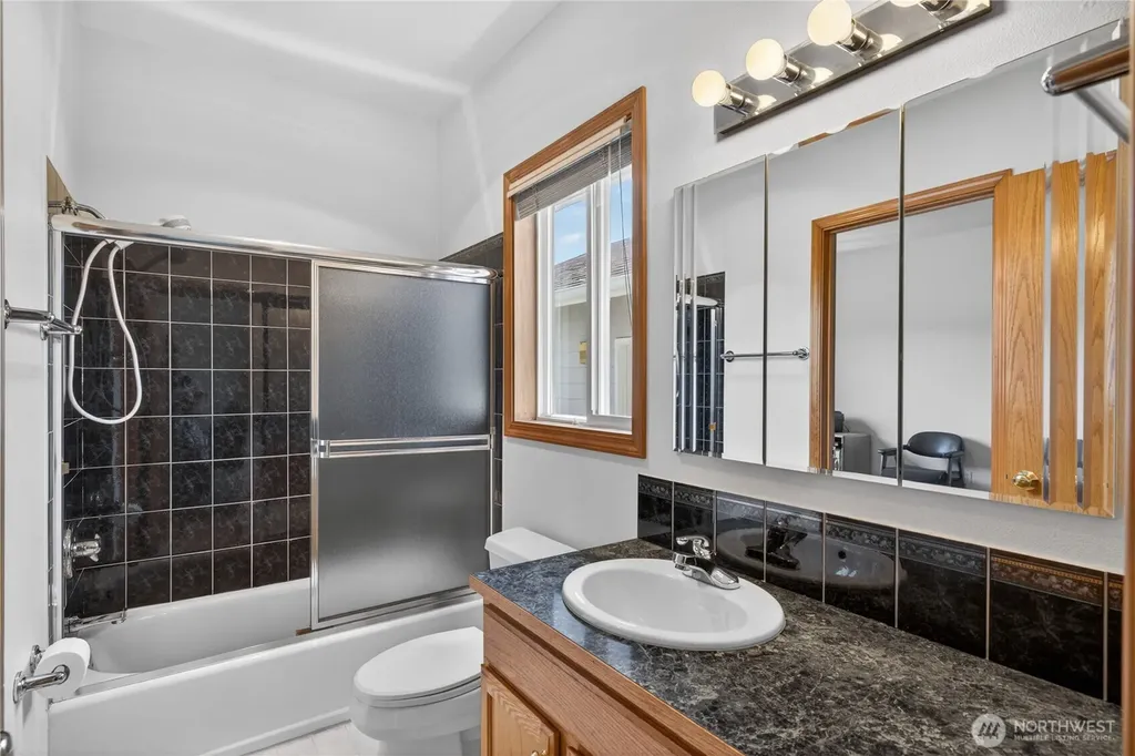 20275 Gardner Court Burlington WA 98233