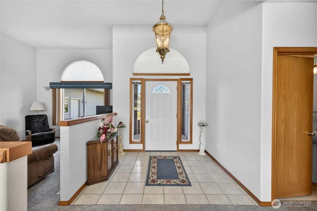 20275 Gardner Court Burlington WA 98233