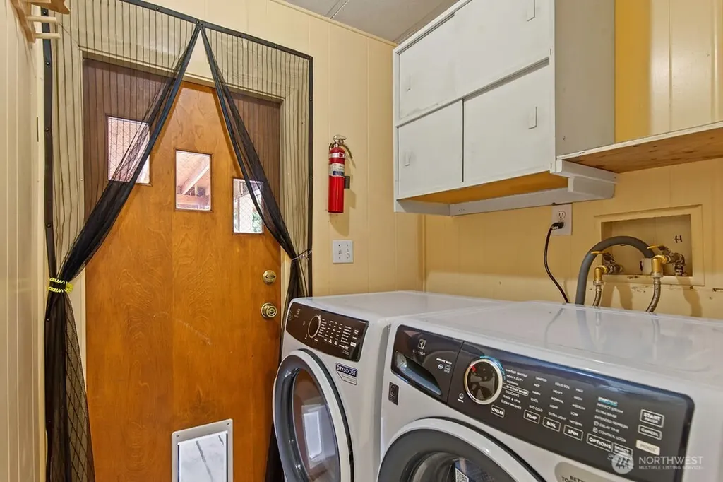 34411 48th Avenue E Eatonville WA 98328