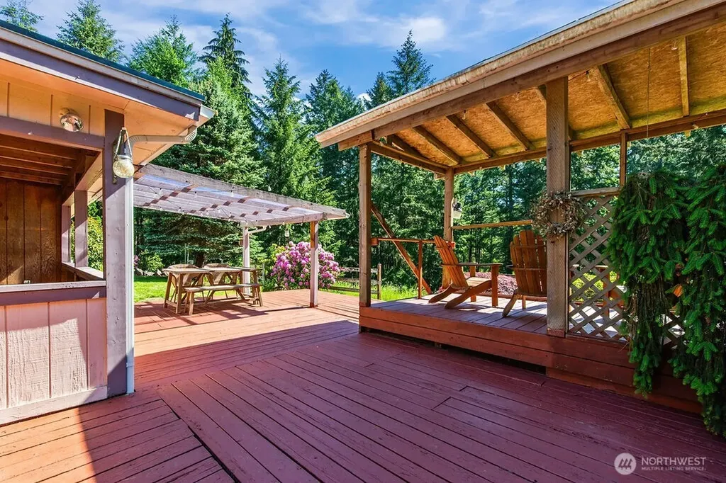 34411 48th Avenue E Eatonville WA 98328