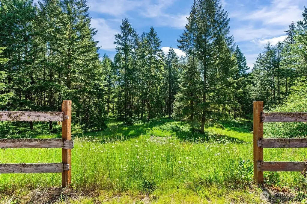 34411 48th Avenue E Eatonville WA 98328