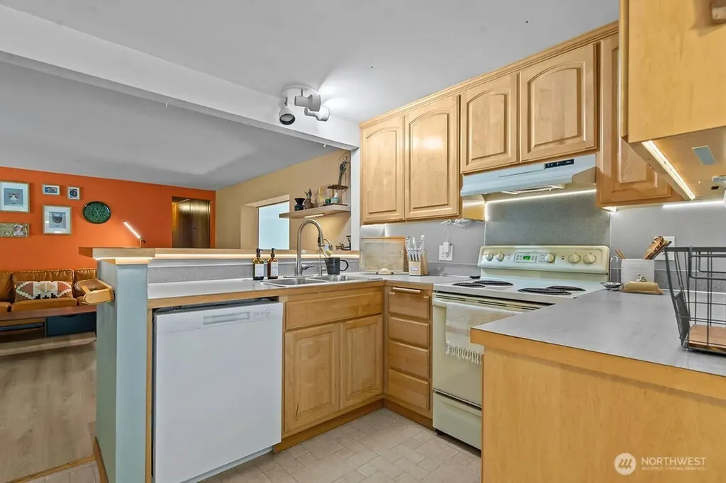 34411 48th Avenue E Eatonville WA 98328