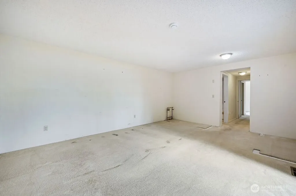 261 Verner Avenue Port Ludlow WA 98365