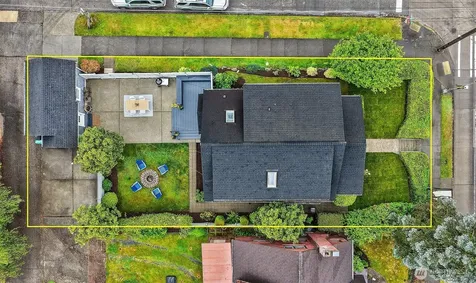 5761 35th Avenue NE Seattle WA 98105