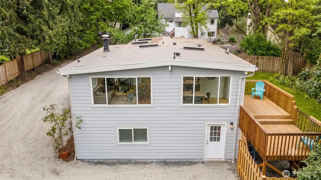 12569 37th Avenue NE Seattle WA 98125