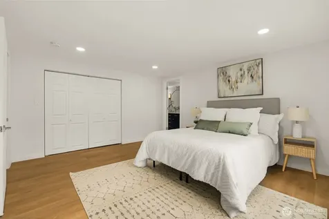 12569 37th Avenue NE Seattle WA 98125