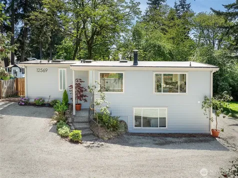 12569 37th Avenue NE Seattle WA 98125