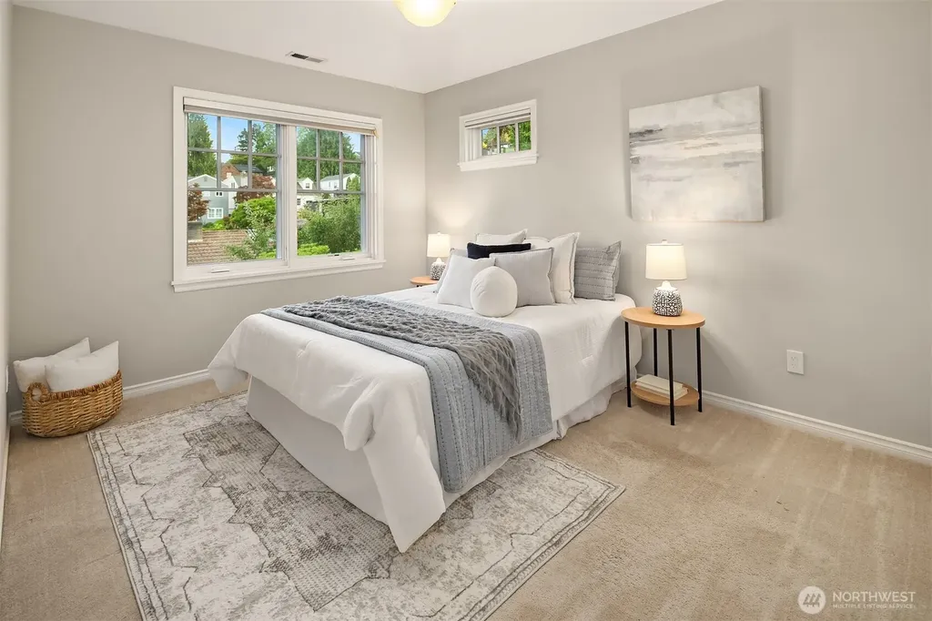 4839 NE 43rd Street Seattle WA 98105