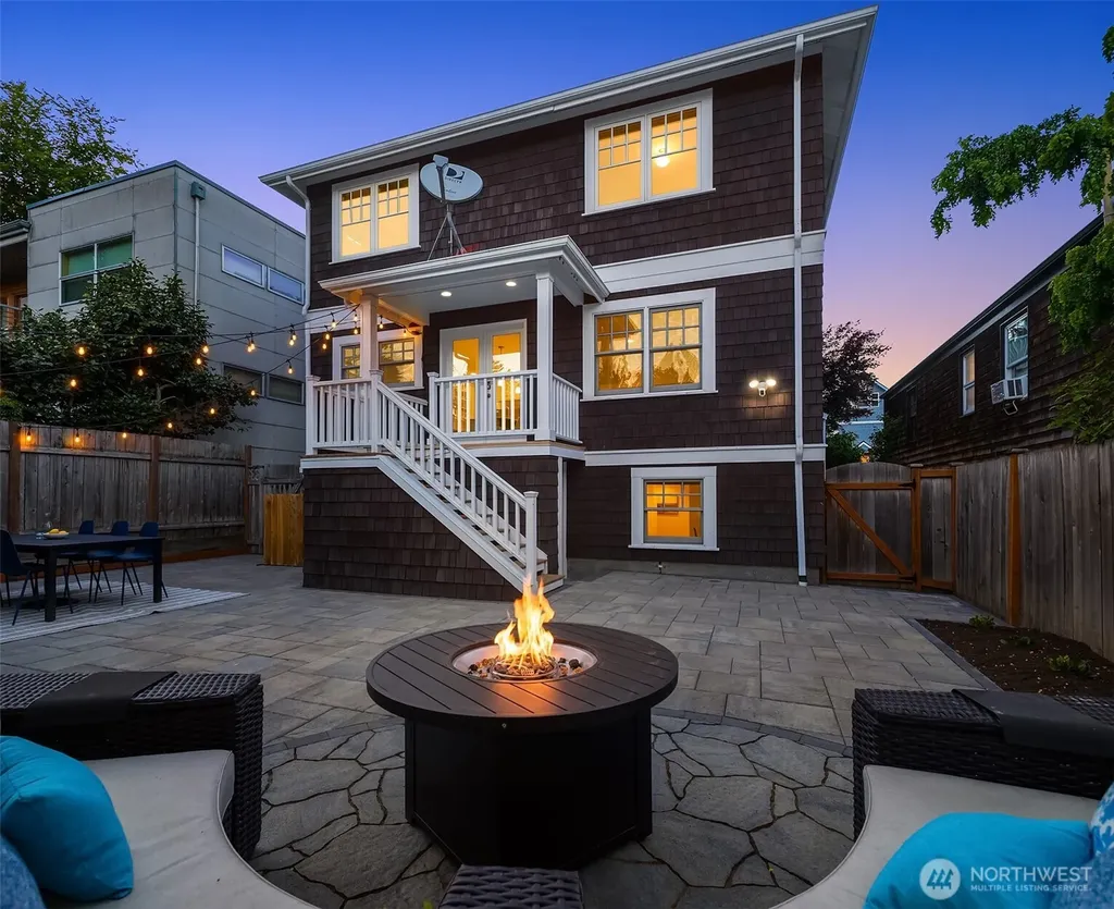 4839 NE 43rd Street Seattle WA 98105