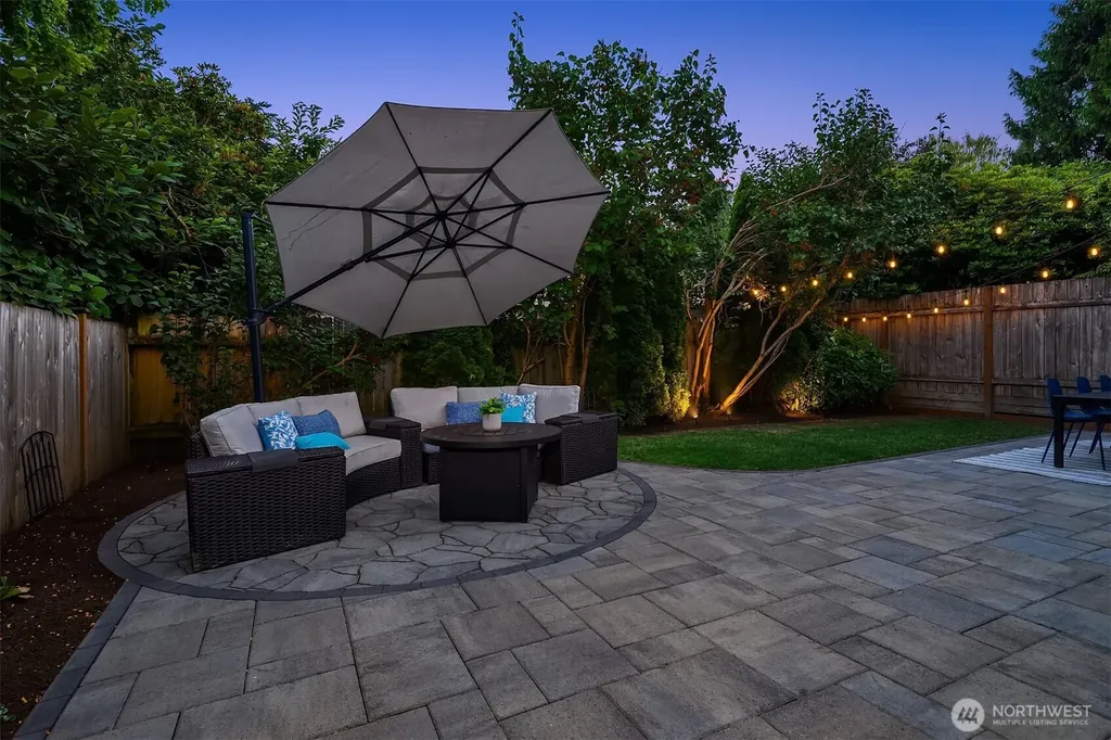 4839 NE 43rd Street Seattle WA 98105