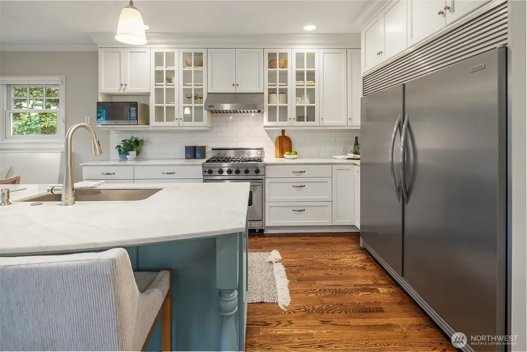 4839 NE 43rd Street Seattle WA 98105