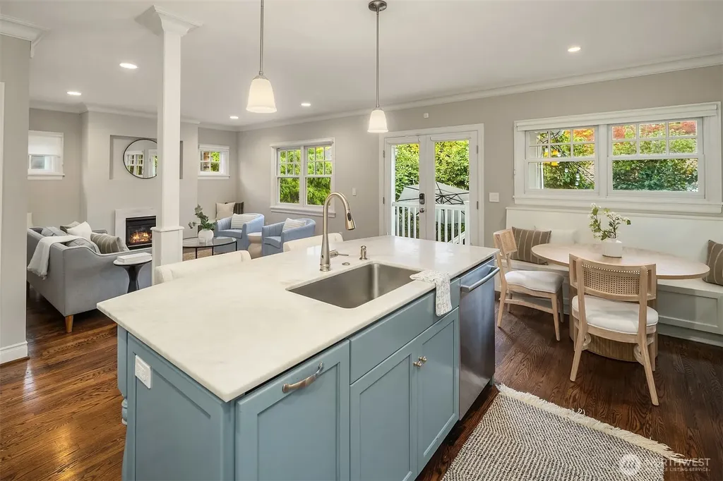 4839 NE 43rd Street Seattle WA 98105