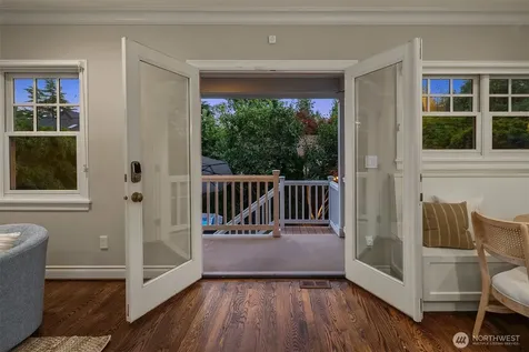 4839 NE 43rd Street Seattle WA 98105