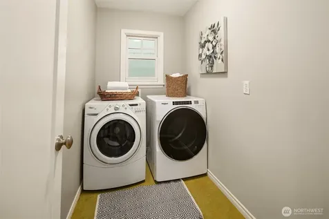 4839 NE 43rd Street Seattle WA 98105