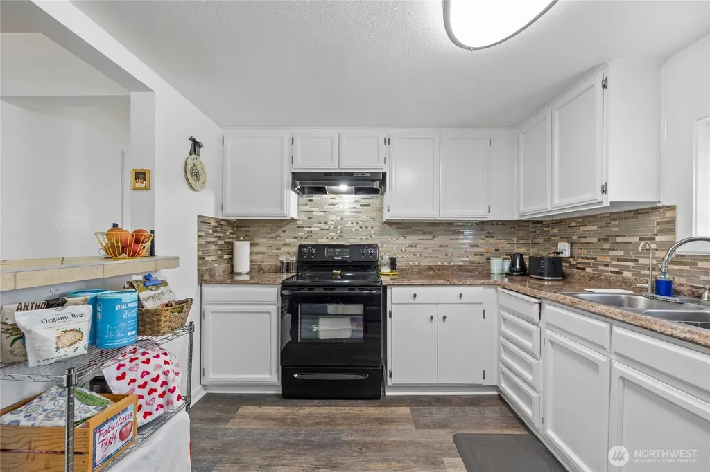 198 3rd Street Touchet WA 99360