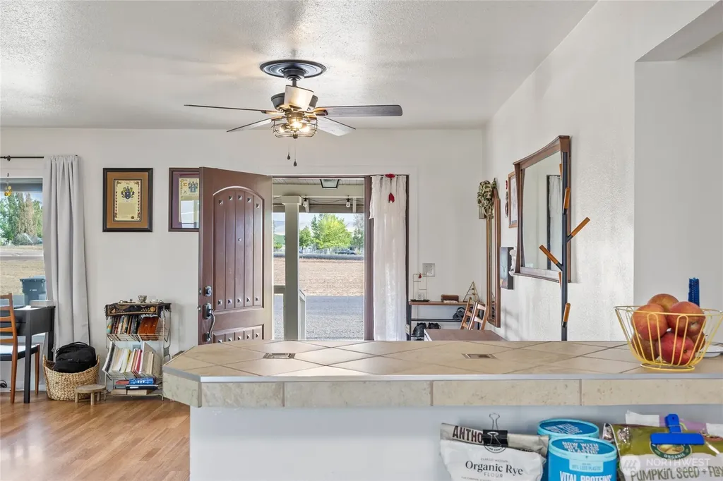 198 3rd Street Touchet WA 99360