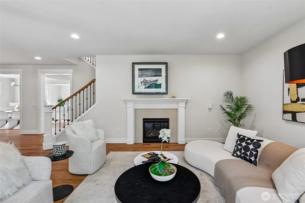 22907 SE 52nd Street Issaquah WA 98029