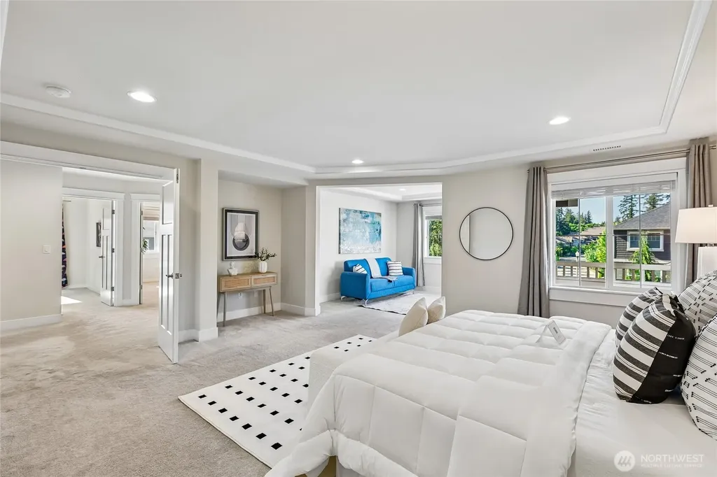 22907 SE 52nd Street Issaquah WA 98029