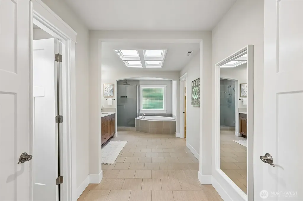 22907 SE 52nd Street Issaquah WA 98029