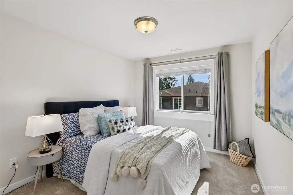 22907 SE 52nd Street Issaquah WA 98029