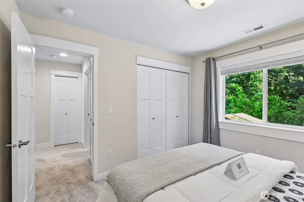 22907 SE 52nd Street Issaquah WA 98029