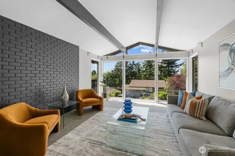 2323 Talbot Road S Renton WA 98055