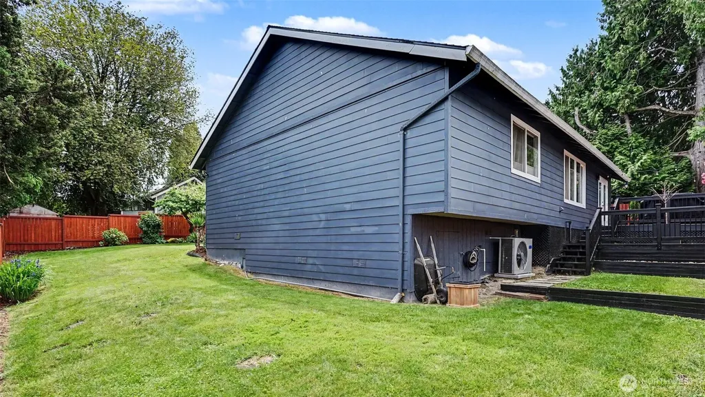 4610 S 160th Street S Tukwila WA 98188