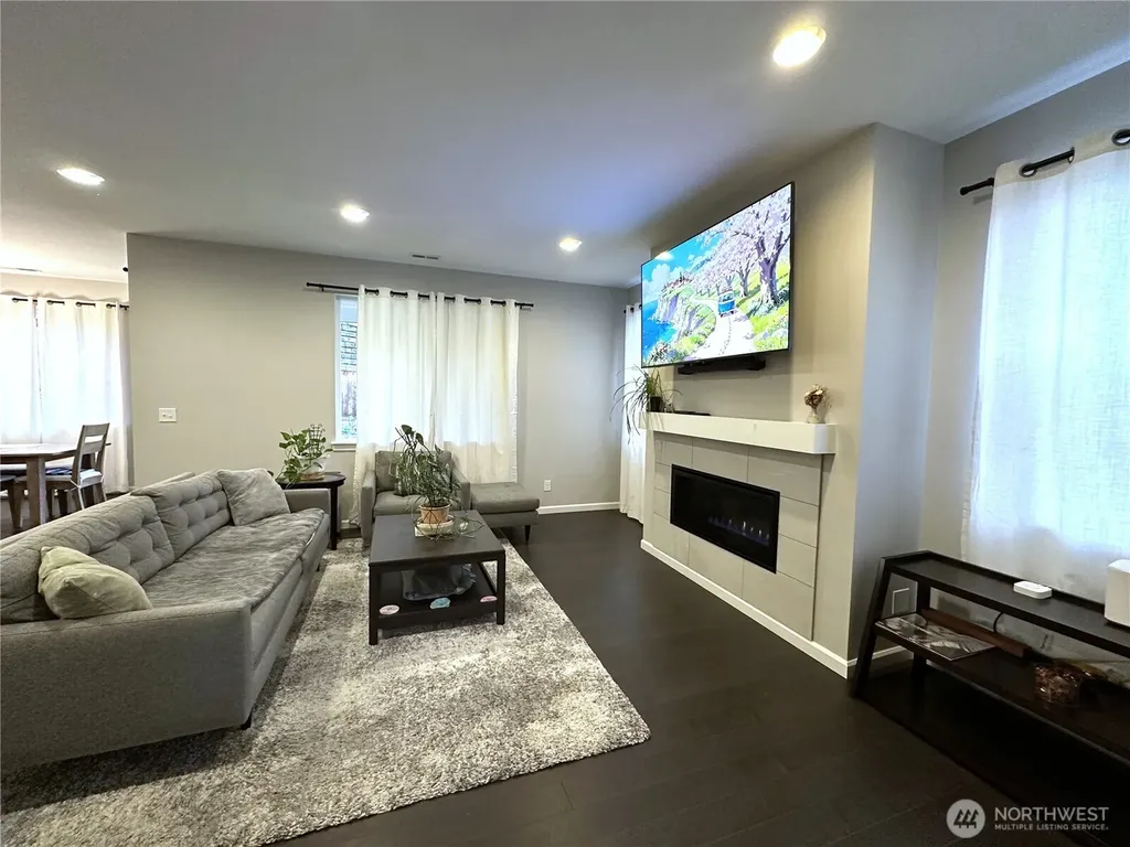 19019 123rd Place SE Renton WA 98058