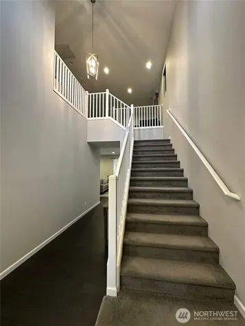 19019 123rd Place SE Renton WA 98058