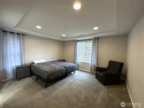 19019 123rd Place SE Renton WA 98058