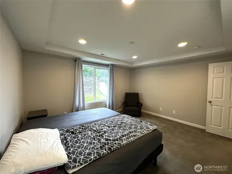 19019 123rd Place SE Renton WA 98058