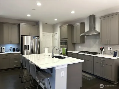19019 123rd Place SE Renton WA 98058