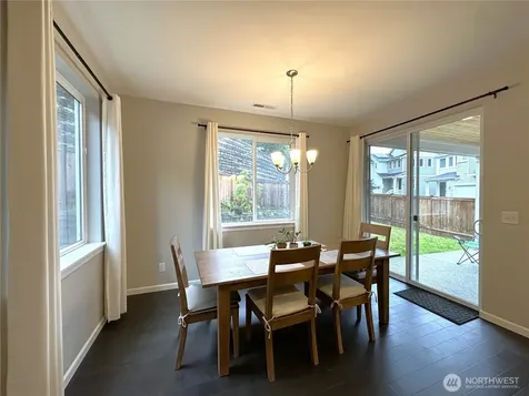 19019 123rd Place SE Renton WA 98058