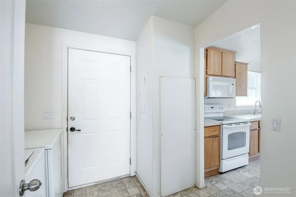 10503 197th Street E Graham WA 98338
