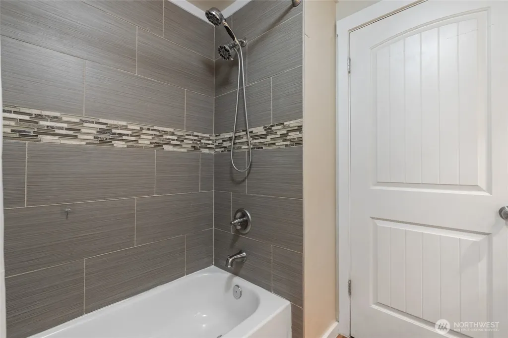 8211 118th Street Ct SW Lakewood WA 98498