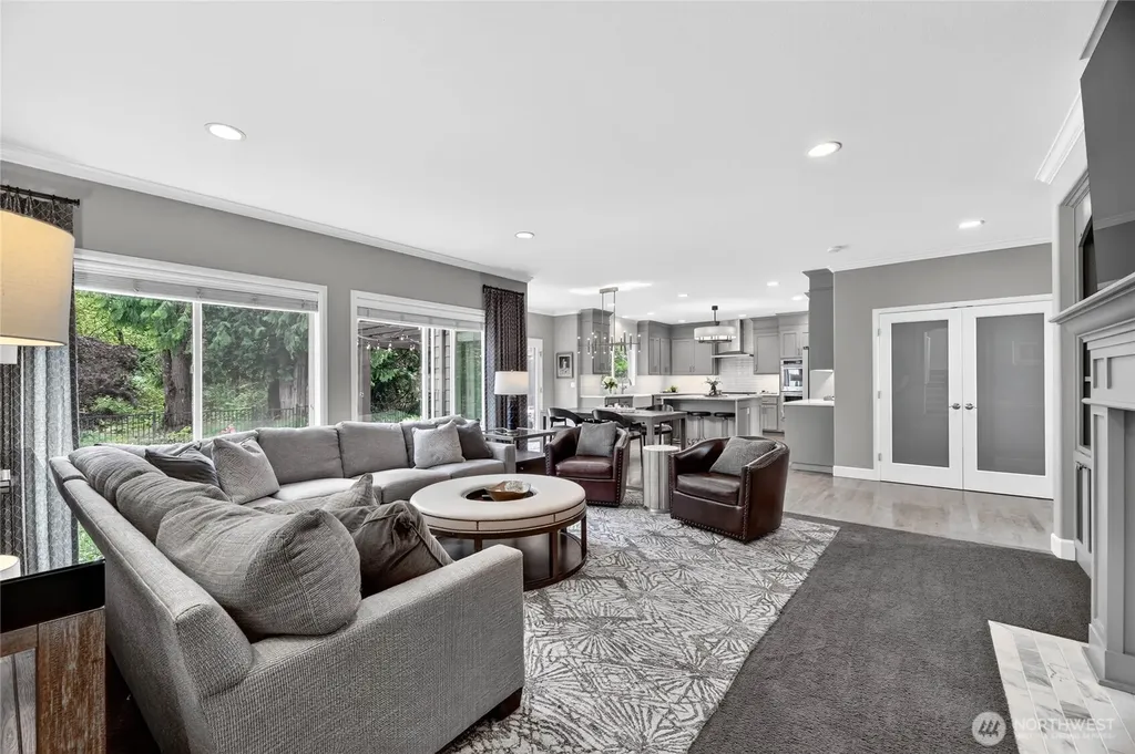 25901 NE 1st Place Sammamish WA 98074