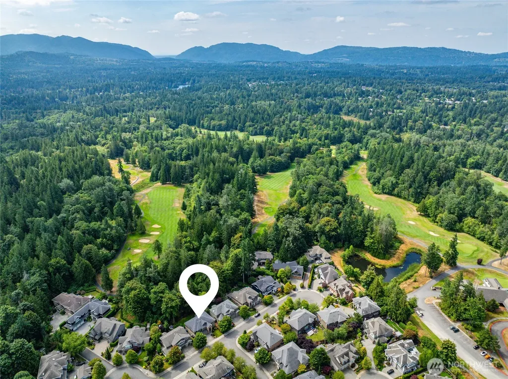 25901 NE 1st Place Sammamish WA 98074