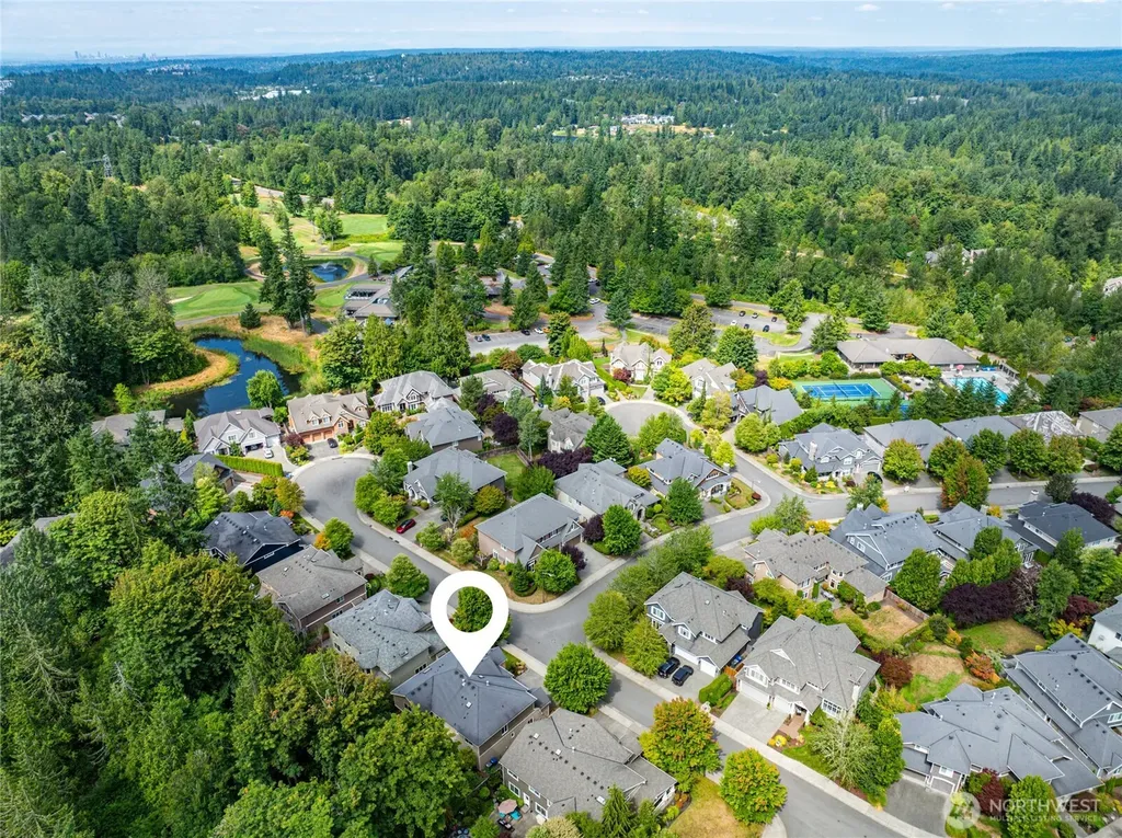 25901 NE 1st Place Sammamish WA 98074