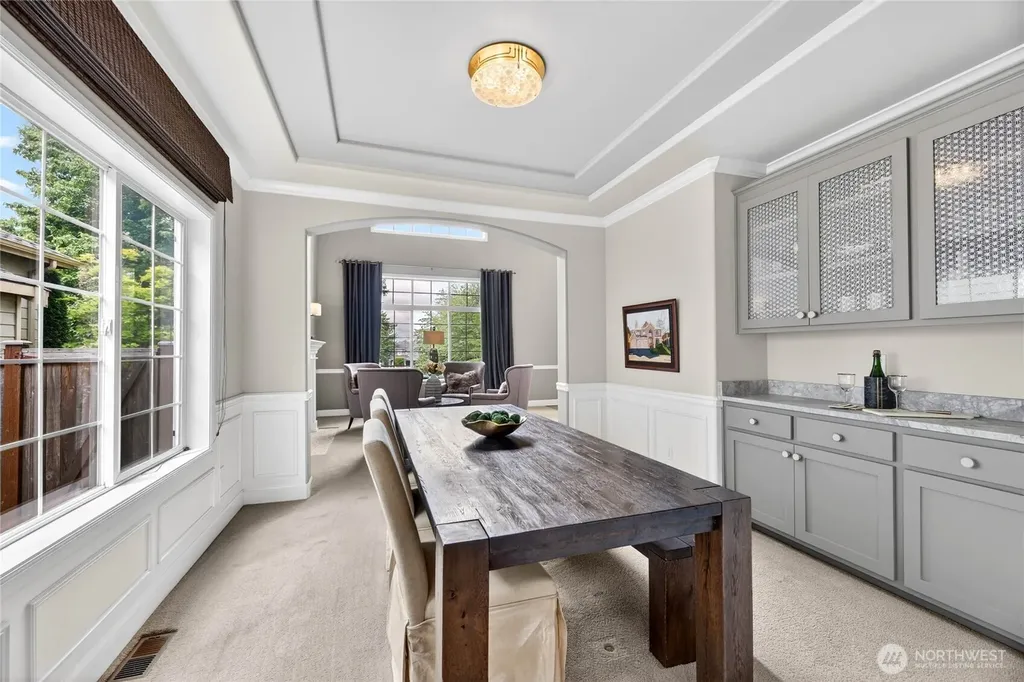 25901 NE 1st Place Sammamish WA 98074