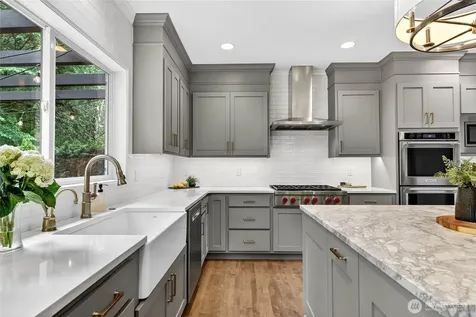 25901 NE 1st Place Sammamish WA 98074