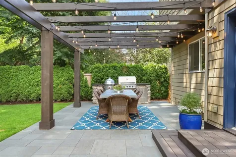 25901 NE 1st Place Sammamish WA 98074