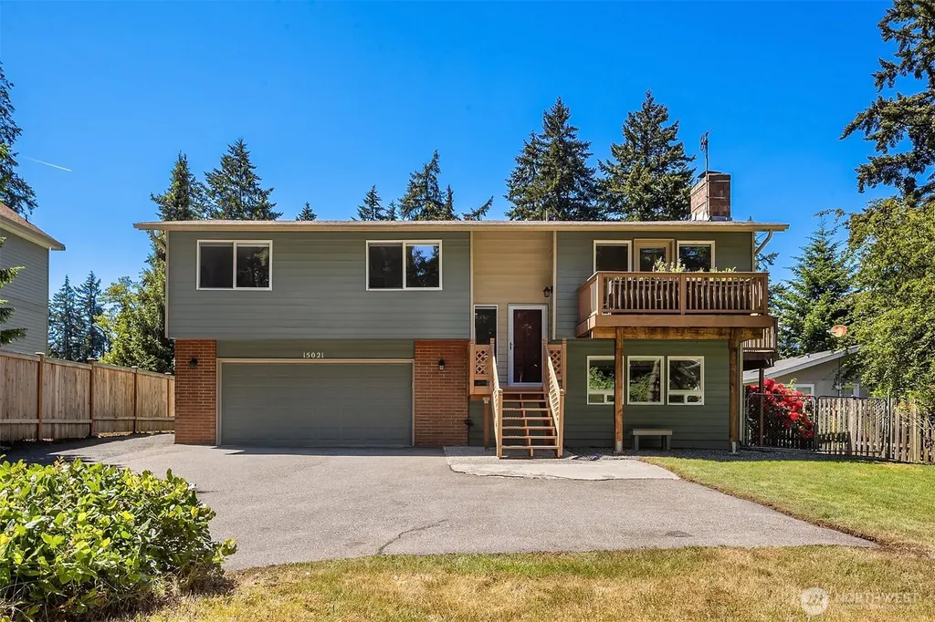 15021 Westminster Way N Shoreline WA 98133