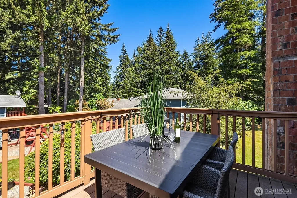 15021 Westminster Way N Shoreline WA 98133