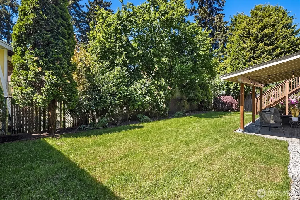 15021 Westminster Way N Shoreline WA 98133