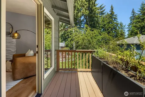 15021 Westminster Way N Shoreline WA 98133