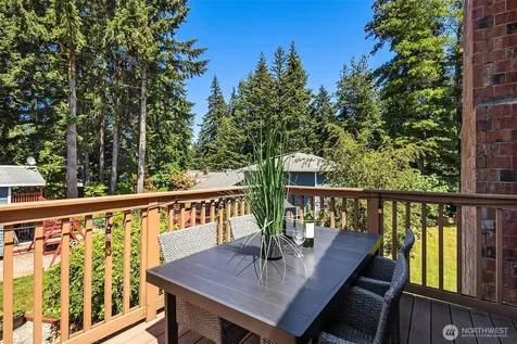 15021 Westminster Way N Shoreline WA 98133