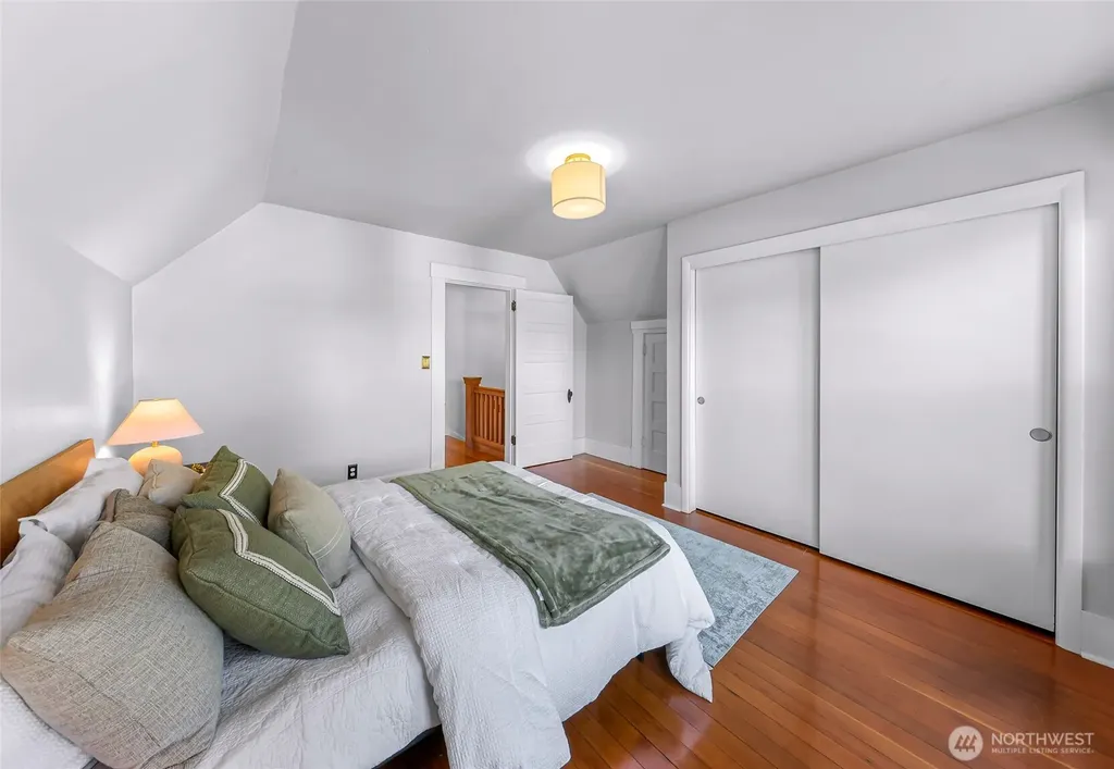 2429 Spruce Street Bellingham WA 98225