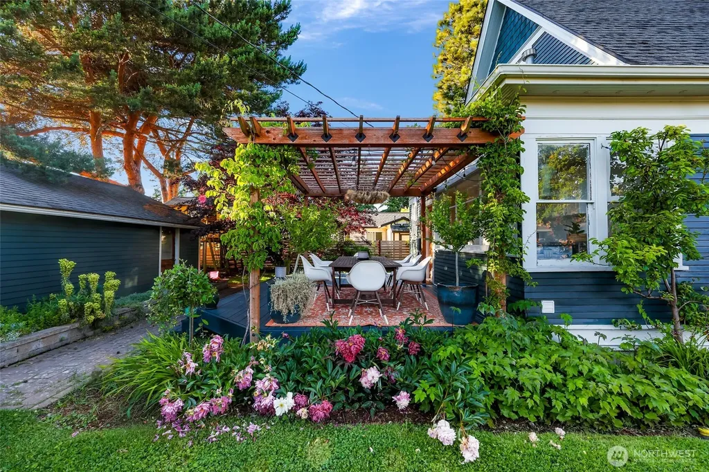 2429 Spruce Street Bellingham WA 98225